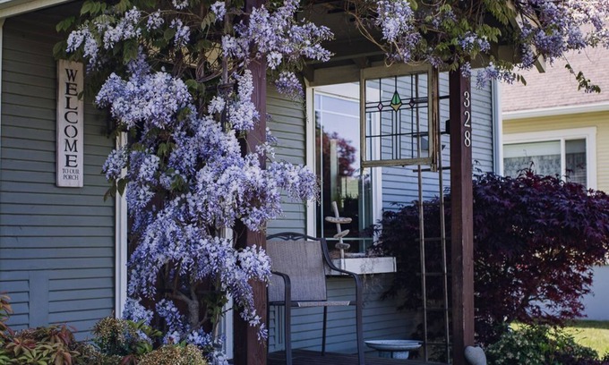 Port Angeles House | Rustic Charmer in Port Angeles by Olympic National Park