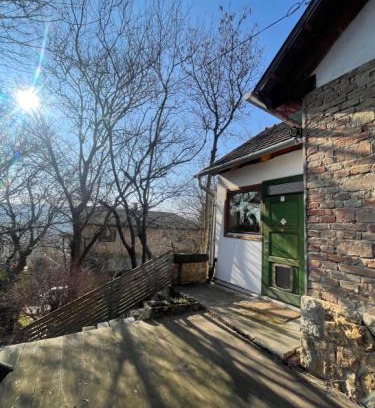 Csatarka House | Rustic Cottage & Garden Retreat on Buda Hilltop