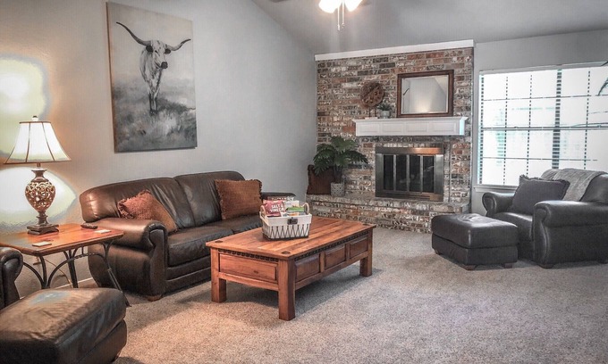 Keller House | Rustic Family Home in KELLER