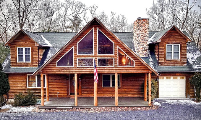 Basye Cabin | Rustic Log Cabin By Bryce Resort XL Game Room Fire Pit Pets Friendly & More