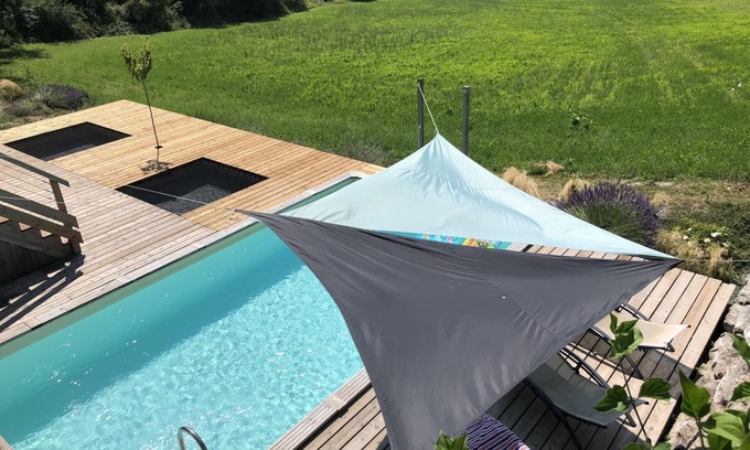 Montagrier Cottage | Rustic Retreat: Heated Private Pool, Large Terrace, Modern Amenities in Dordogne