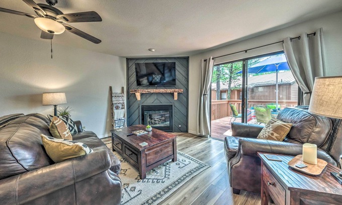 Ruidoso Condo | Rustic Ruidoso Retreat Near Shops & Mountains!