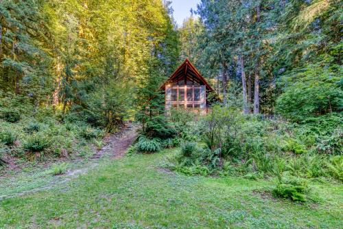 Rhododendron House | Rustling Waters Getaway