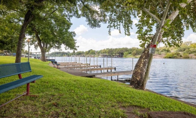 Burnet RV Rental | RV Site - Pull Through 23