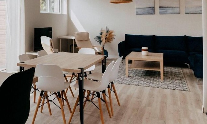 Saint-Galmier House | Séjournez Dans un T4/terrasse Refait à Neuf