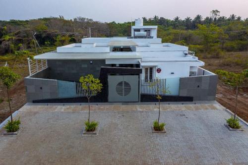 Mysore Resort | S R Pool Suites