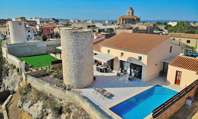 Muro Ski Chalet | Sa Riba 021 magnificent villa with private swimming pool, barbecue, terrace and WiFi