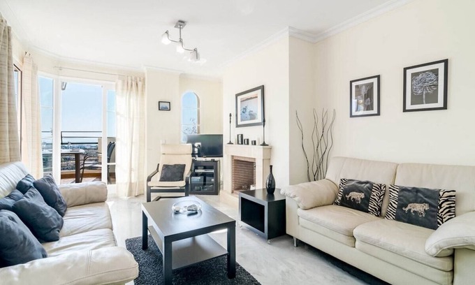 Nueva Andalucia Apartment | SAA- Comfortable Apartment near Puerto Banus