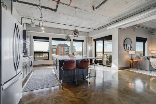 Warehouse District Apartment | Sable 701 - Luxury Two Story Loft