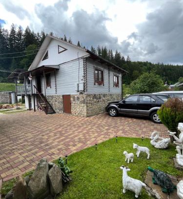 Tatariv Cabin | Sadyba Dana