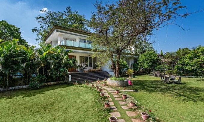 Alibaug Villa | SaffronStays 7 Seas, Alibaug