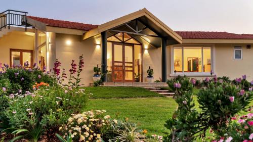 Coonoor Villa | SaffronStays Coonoor Canvas