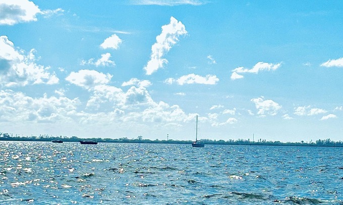 Bradenton Beach Boat Rental | SailorAntics
