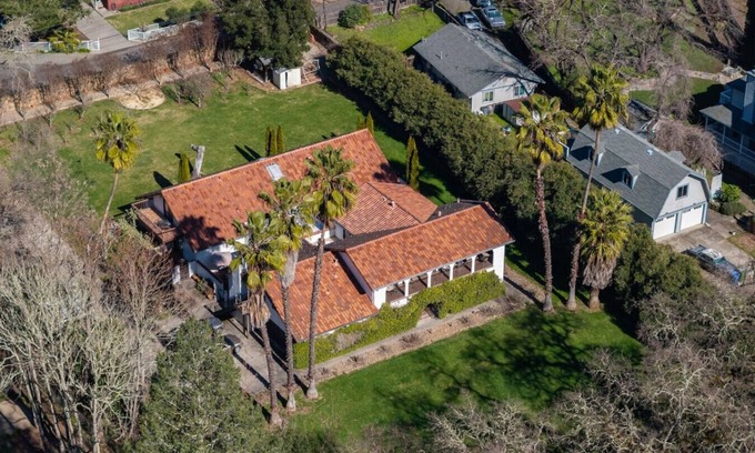 Deer Park House | Saint Helena Wine Villa | Luxury Vineyard Retreat