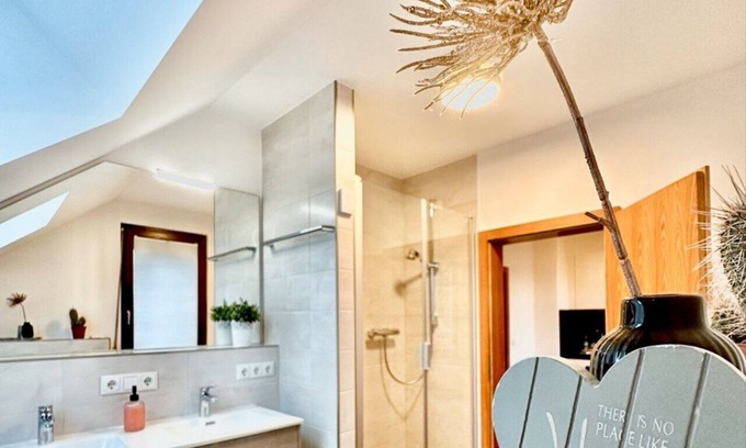 Bayreuth Apartment | Salí Kreuz 39 Monte-Carlo