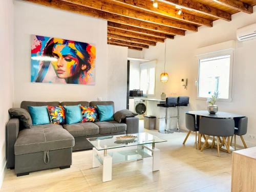 Recoletos Apartment | Salamanca Apartment Feel & Seasonal