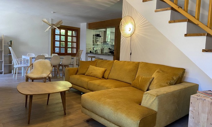 Salardu Ski Chalet | Salardu chalet sleeps 10 with garage