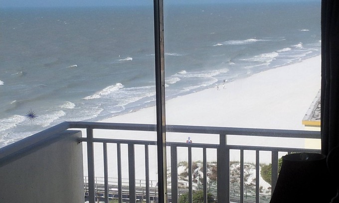 Redington Shores Condo | SALE 2.5 MONTH RENTAL - April 15th- DEC. Club Redington 11th Floor Amazing views