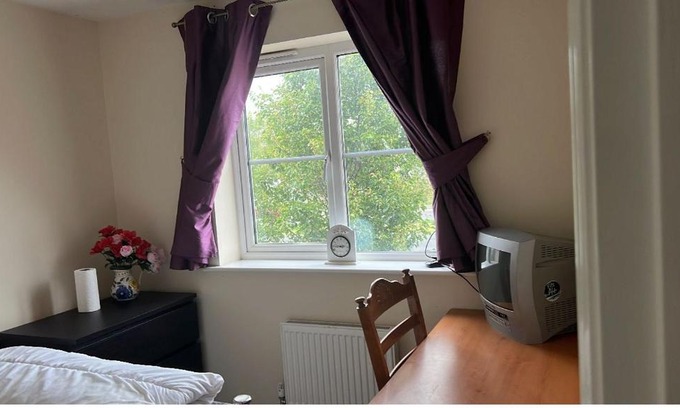 Bridgend House | Salimi