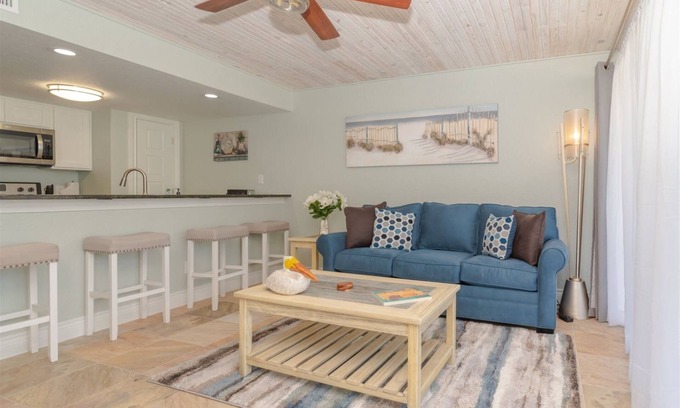 Rockport Condo | Salty Pelican | Views + Pool, Hot Tub & Fishing