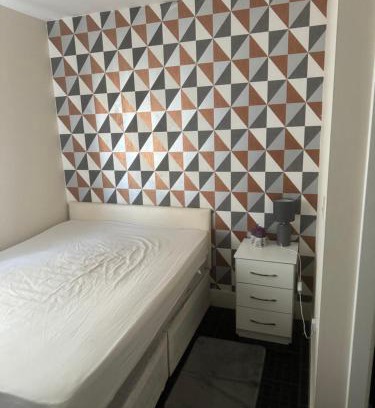 Brockley House | Sammie shaw double room