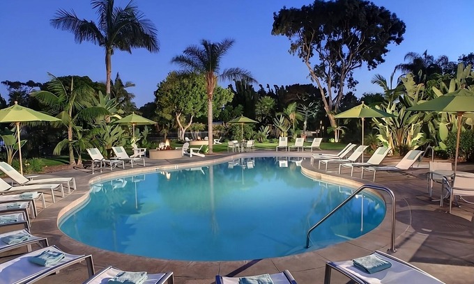San Diego Hotel | San Diego's Best! Unit w/Kitchen, Outdoor Pool, Steps from the Beach!