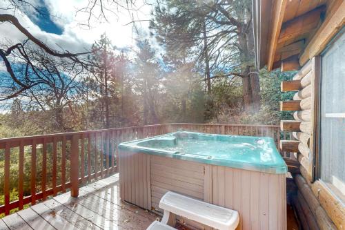 Pine Cove House | San Jacinto Lodge