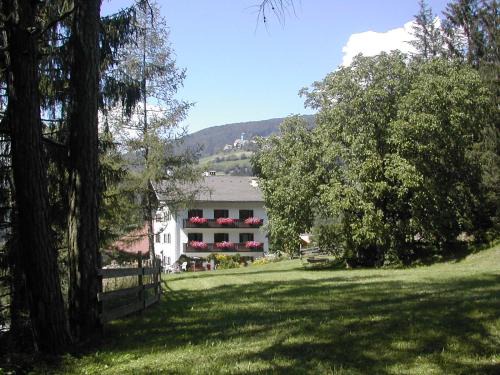 Castelrotto Hotel | SAN PIETRO DOLOMITI Small Budget Hotel