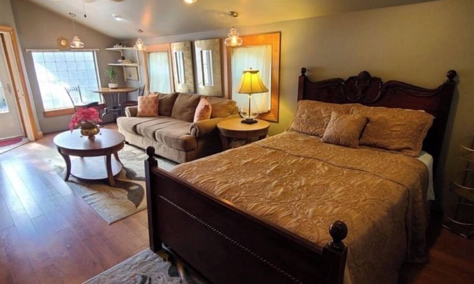 Lafayette Apartment | Sanctuary Studio & Fenced Yard & Outdoor Living Area