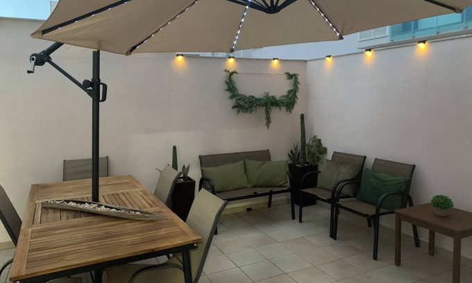 Deltebre Apartment | SAND AND SALT, terrace 25 mts, air conditioning and direct access to the pool.