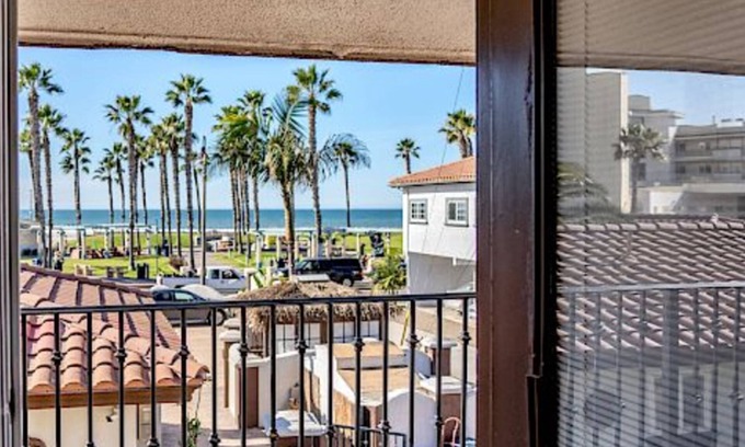 Imperial Beach Hotel | Sand Castle Inn