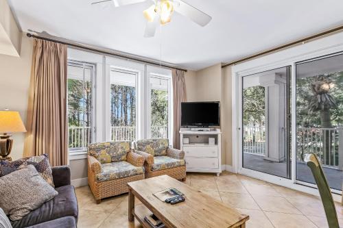 Baytowne Wharf Apartment | Sand & Serenity