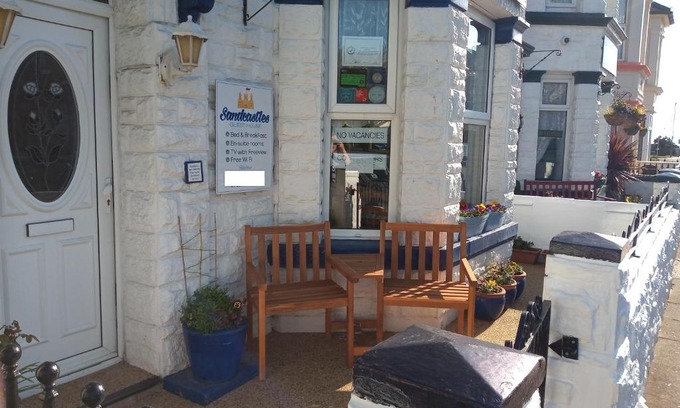 Great Yarmouth Bed & Breakfast | Sandcastles Guest House