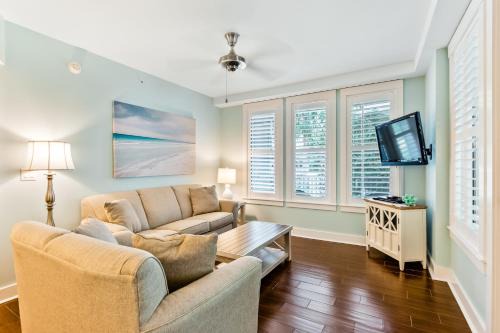 Baytowne Wharf Apartment | Sandestin Baytowne Wharf 449 Market St Inn