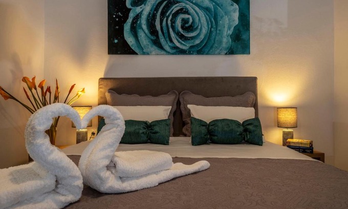 Old Town Apartment | Sandgate Apartment