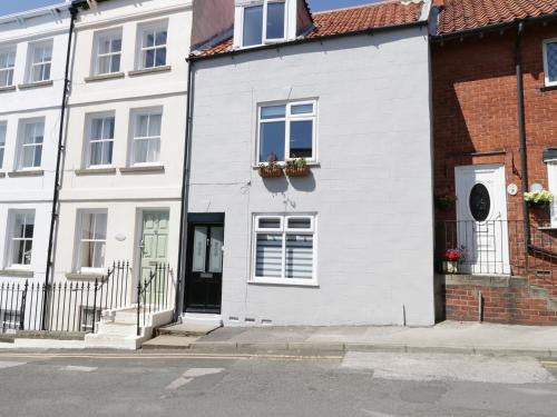 Scarborough House | Sandgate Cottage