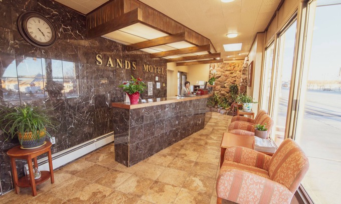 Cheyenne Hotel | Sands Motel