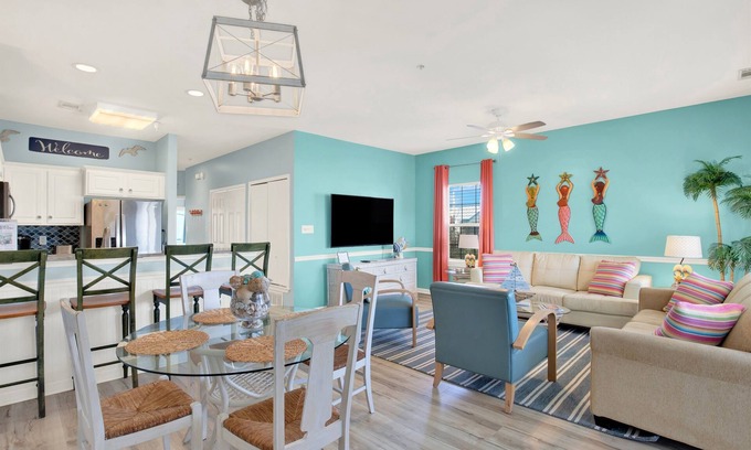 Tybee Island Condo | Sandy Feet Retreat 2bd/2ba Condo 500ft from Beach