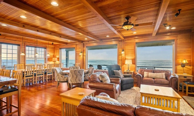 Roads End House | Sandy Shores Lincoln City