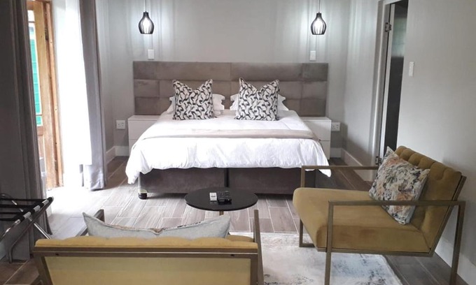 Himeville House | Sani Pass Manor Guest House