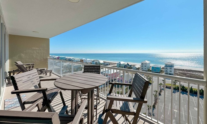 Gulf Shores Condo | Sanibel 1003 ~ Outdoor/Kiddie Pools, Sauna, Beach Access + $400 FREE Activities Daily ~ Zoo/Parasail