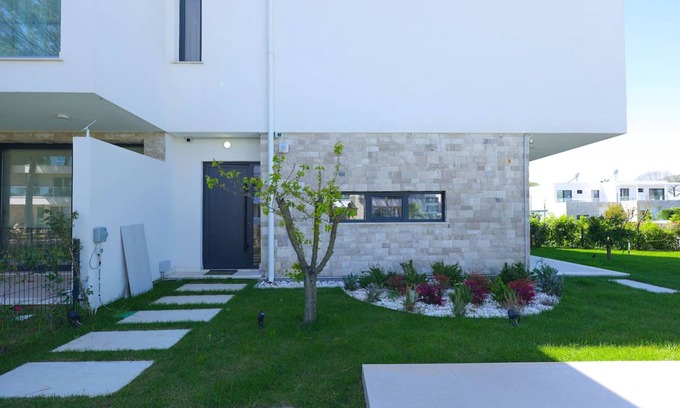 Ishem House | SanPietro Vacation Villa 002