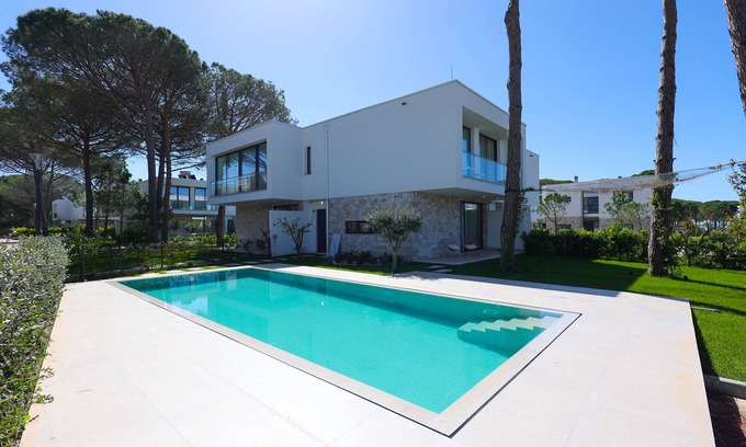 Ishem Resort | Sanpietro Vacation Rentals