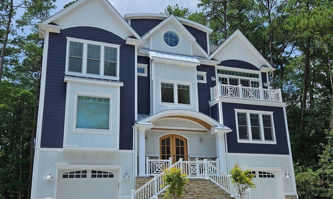 Canal Corkran House | Sapphire Coastal Chateau - A Refined Coastal Retreat Designed for Togetherness