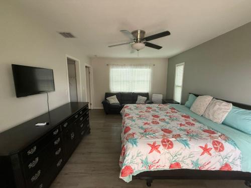 Bellevue Terrace House | Sarasota suites