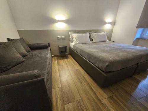 Sarzana House | Sarzana's Rooms