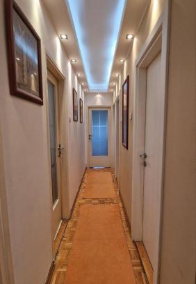 Novi Beograd House | Sava Centar