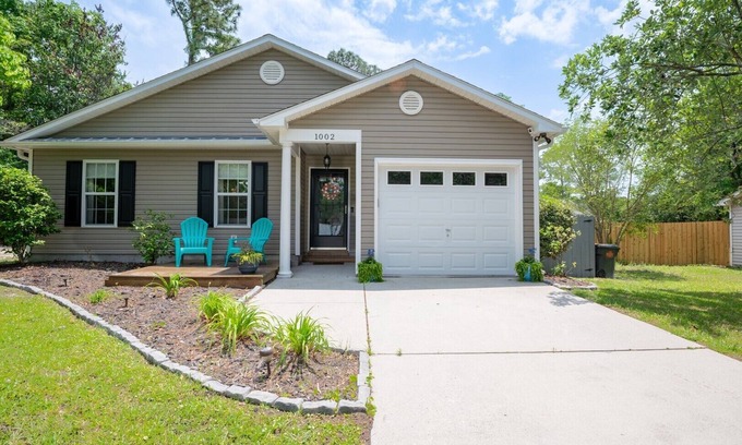 Silver Lake House | Save 20% on Summer Stays! Near downtown and beaches