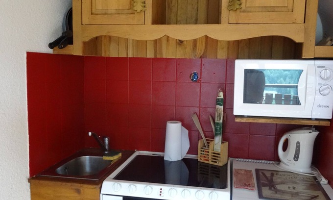 Chatel Apartment | Savoyard style studio