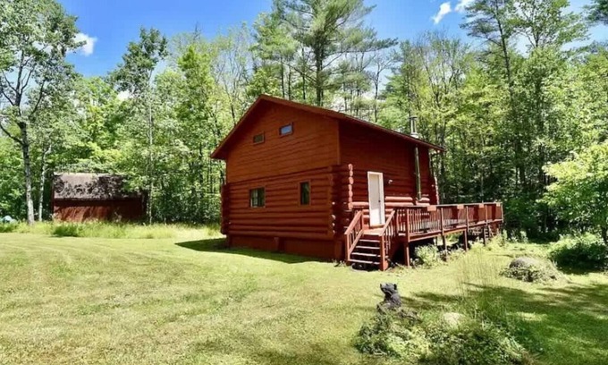 Mayfield Cabin | Scenic Cabin near the lake!